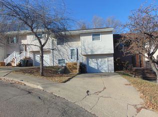627 Craig Dr NW, Mandan, ND 58554