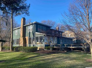 15574 Dodge Ave, Clear Lake, IA 50428