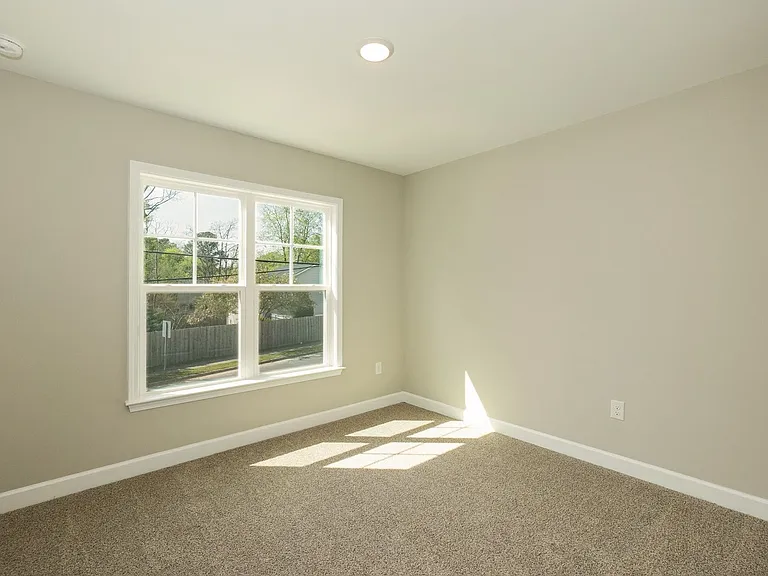 426 N Allen Rd — Photo 21