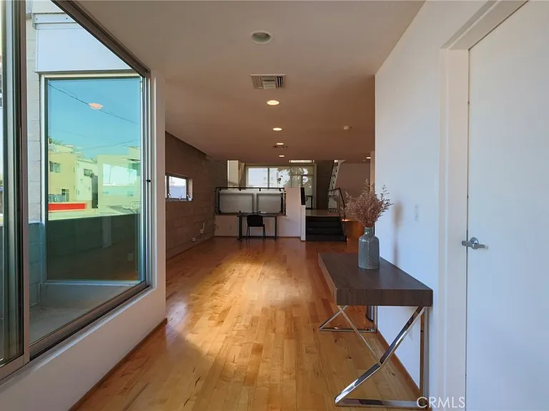 6615 Melrose Ave #1 — Photo 7