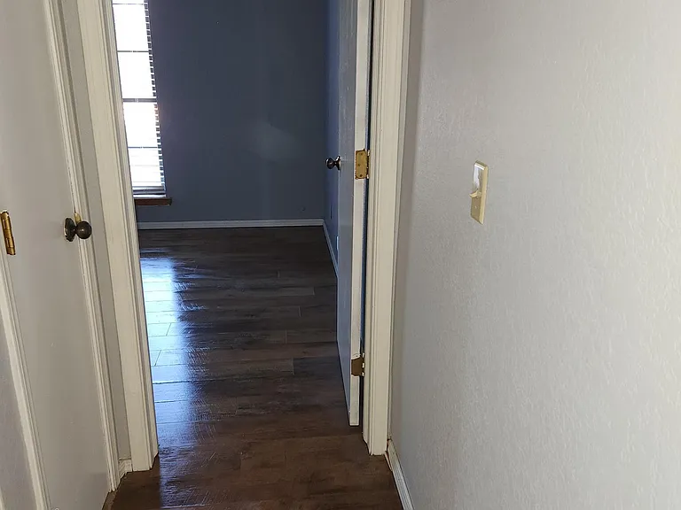3109 S Maple Ave — Photo 18