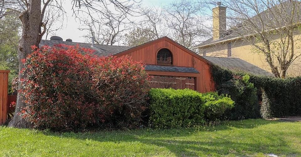 1st image of 4533 Holly St