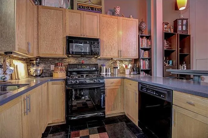 400 Village Pkwy NE #117 — Photo 5