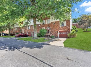 1005 Timberglen Dr, Imperial, PA