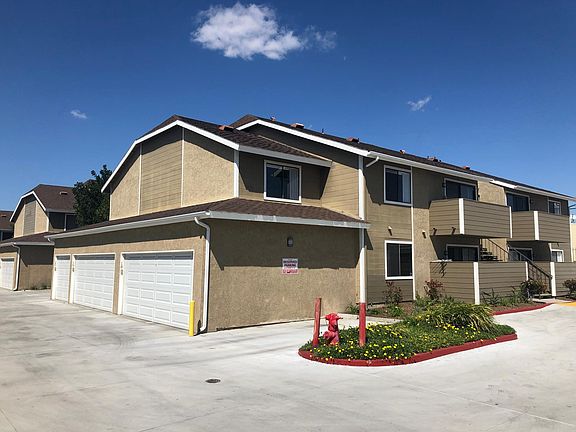3rd image of 134 S Western Ave #24