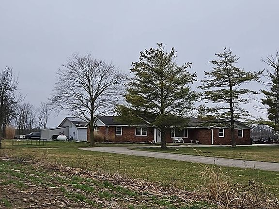 3rd image of 7301 E Eaton Albany Pike