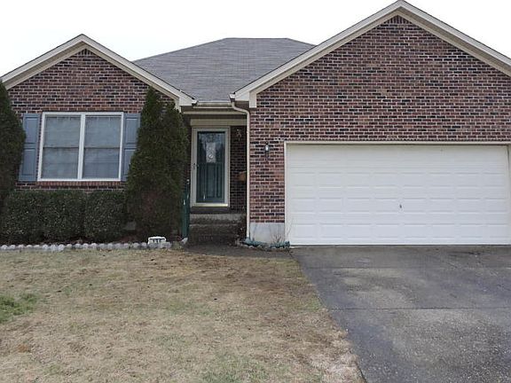 5th image of 135 Aulbern Dr E