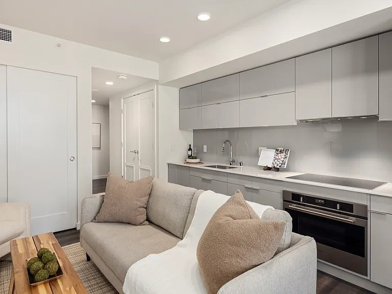 450 S Main St #618 — Photo 4