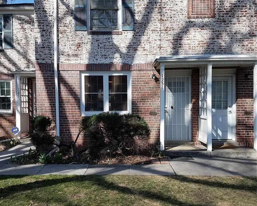 1st image of 1251 N Leyden St