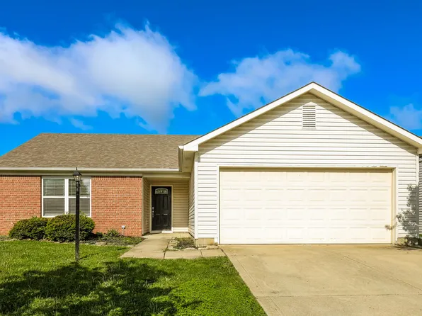 19219 Prairie Crossing Dr, Noblesville, IN 46062