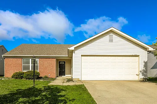 19219 Prairie Crossing Dr Photo 1