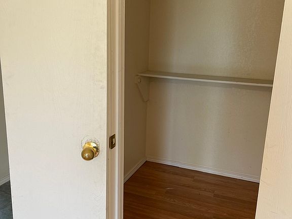 4th image of 437 Taylor St