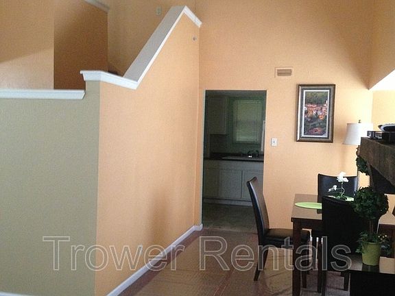 2nd image of 3003 Beechwood St