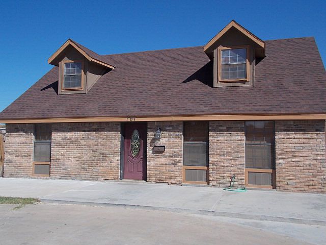 1st image of 107 Waverly Dr
