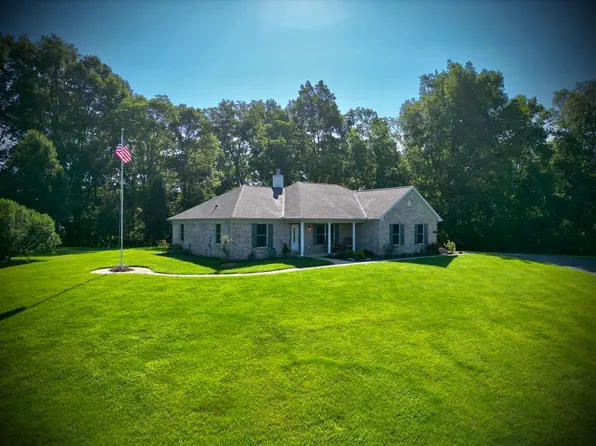 2265 Bambi Ln, Nashville, IN 47448