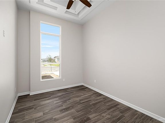 5th image of 5102 Mission St