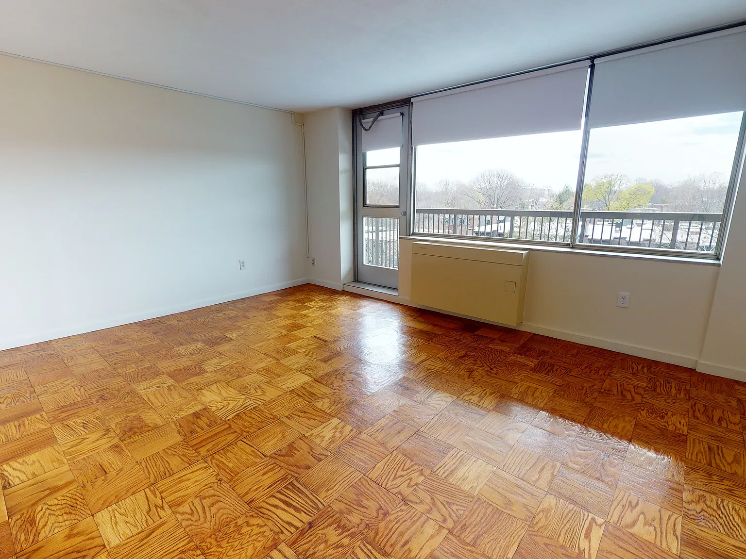 Studio, 500 sqft, $2,400 — Photo 2