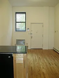 Rented by Tower Brokerage