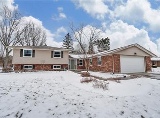 2232 E Whipp Rd, Dayton, OH 45440