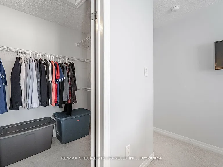 13 Lothbury Dr — Photo 22