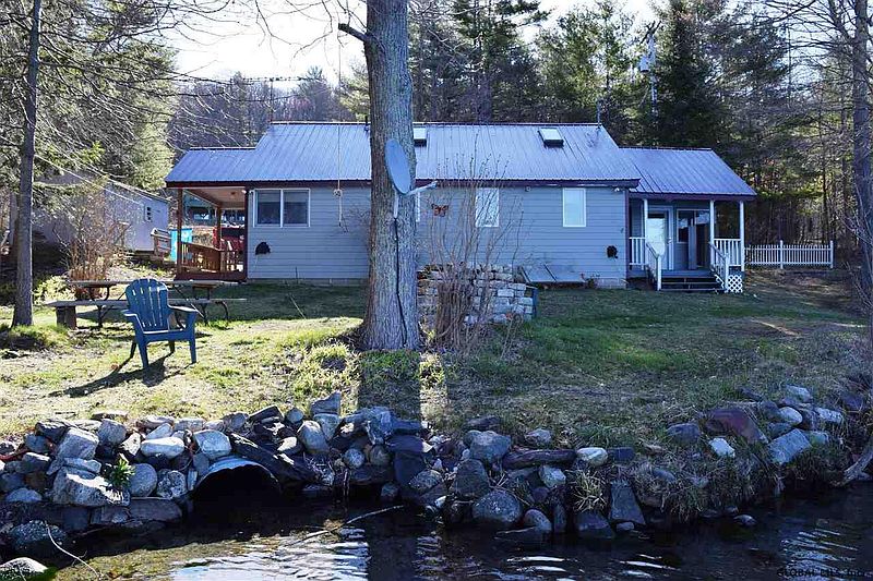 4th image of 403 E LAKE Road