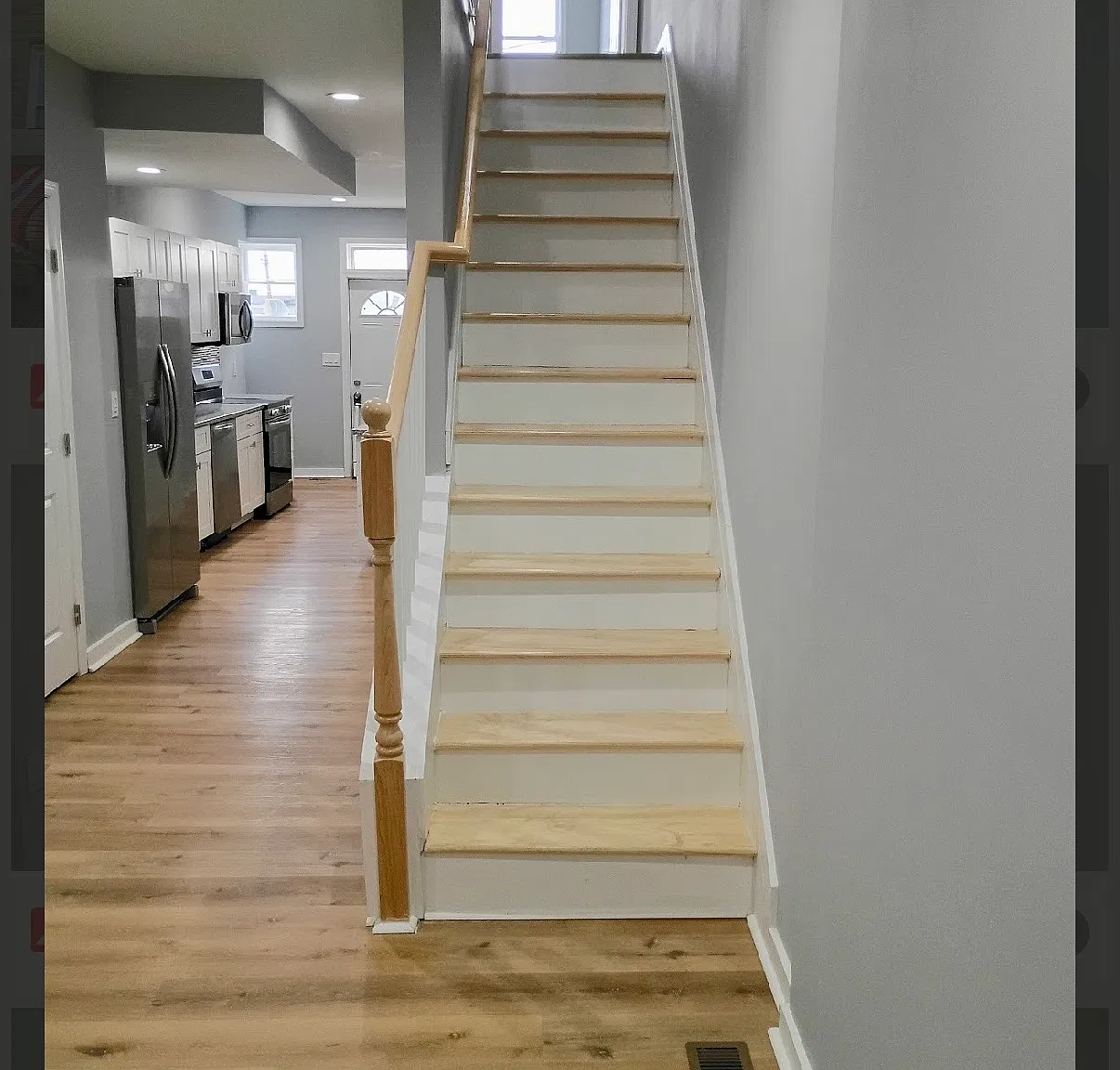 2525 E Biddle St — Photo 2
