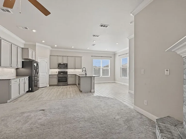 6801 Baron Dr — Photo 30