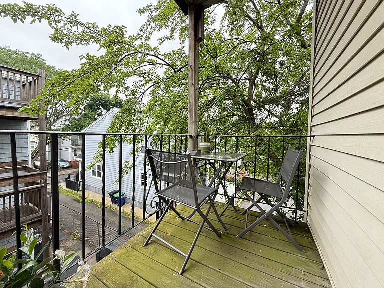 24 Lincoln St #2 — Photo 10