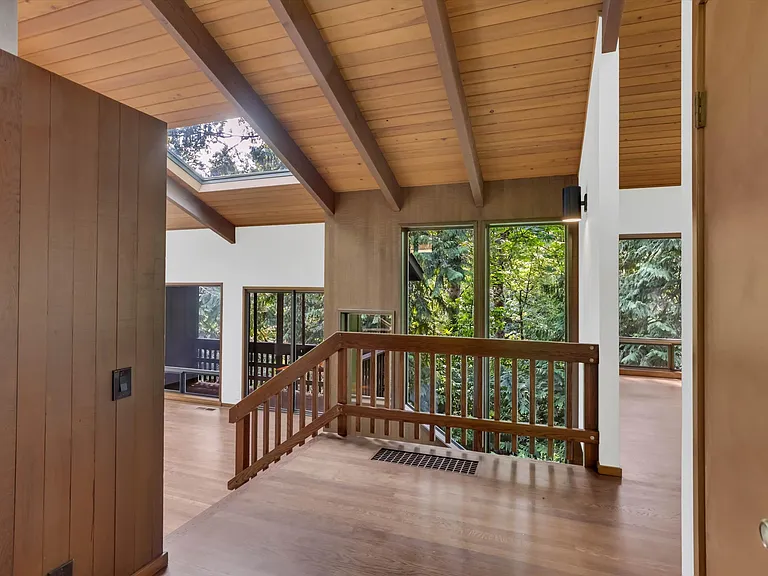 3820 SW Scholls Ferry Rd — Photo 4