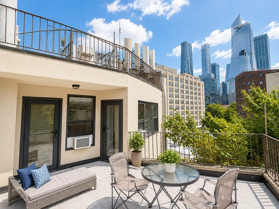 248 10th Ave #Penthouse 1