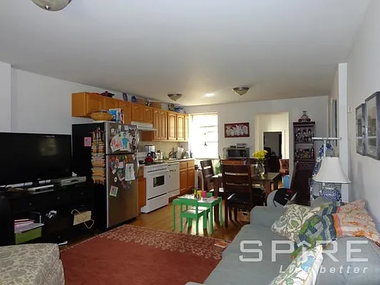 Rented by Spire Group | media 11