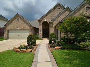 18210 E Allen Shore Dr, Cypress, TX 77433