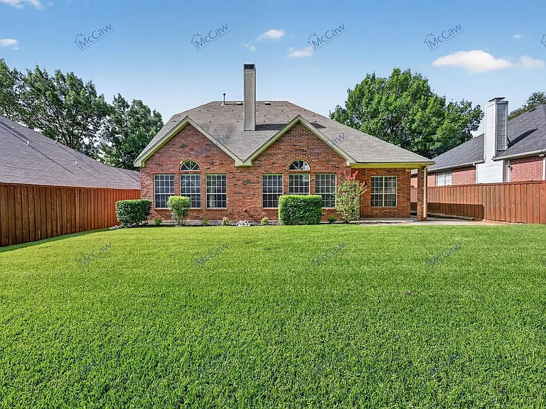 504 Coventry Dr — Photo 18