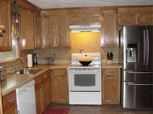 4th image of 16 Oak Dr