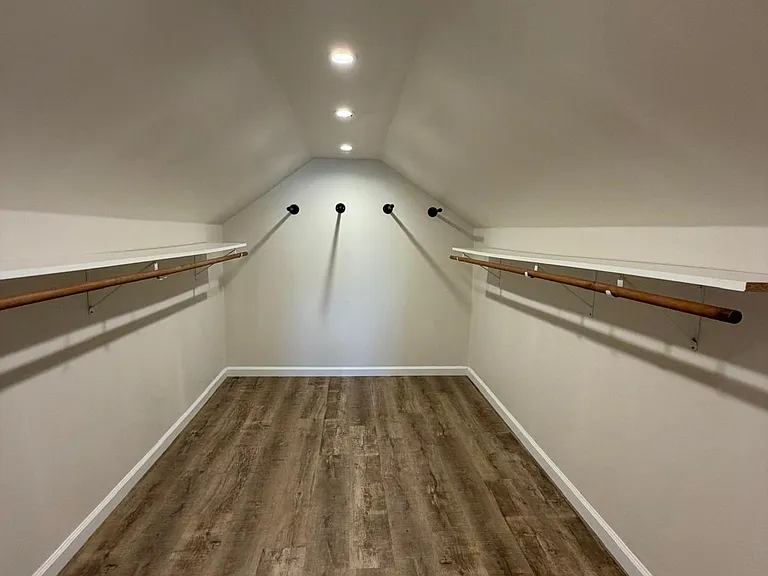 Upstairs Room Walk in Closet
