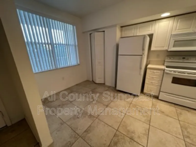 2 bed, 2.0 bath, $1,795 — Photo 4