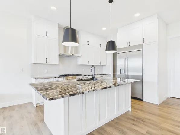 593 Genesis Wynd, Stony Plain, AB T7Z 0G6