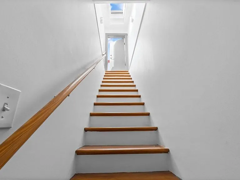 112 Prince St #4 — Photo 15