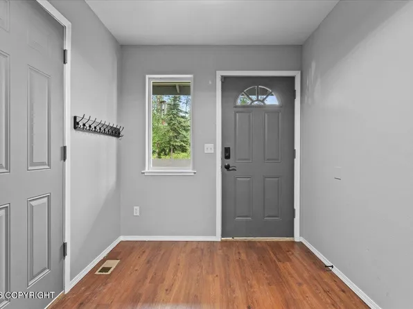 4689 W Ronnies Cir, Wasilla, AK 99654