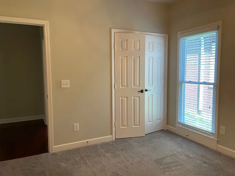 215 Stoners Glen Ct — Photo 19