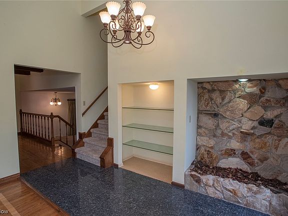 2nd image of 8089 Forest Ct