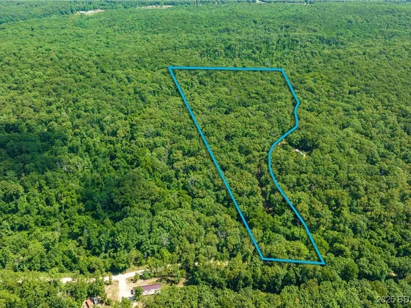Peter Pan Dr, Versailles, MO 65084