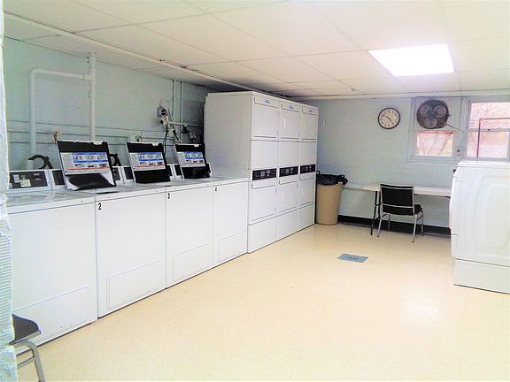 4th image of 415 Claremont Ave #C005g-57