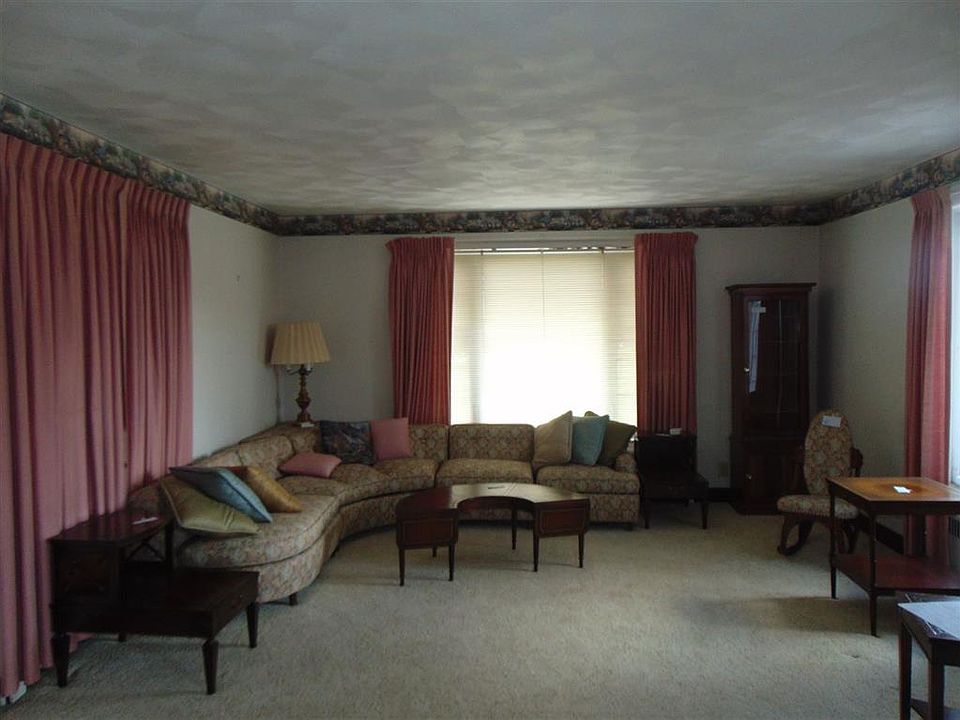 1st image of 146 Martha Pl