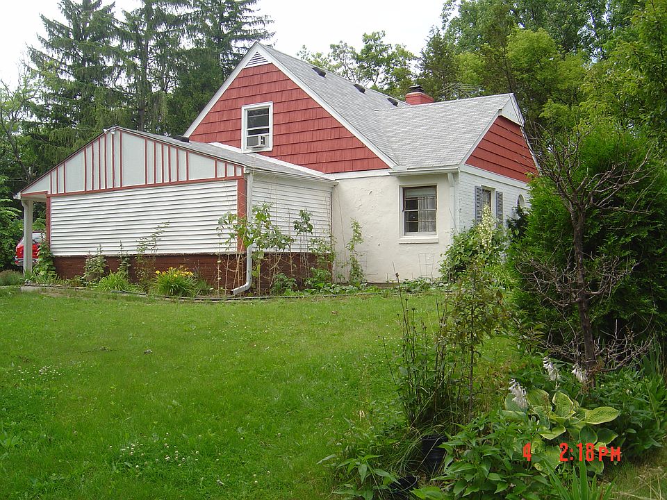 1st image of 2695 Traver Blvd