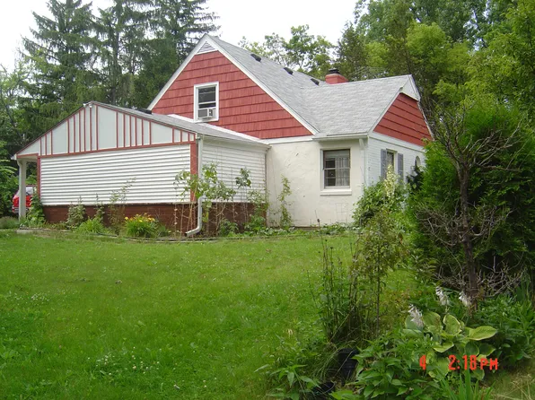 2695 Traver Blvd, Ann Arbor, MI 48105