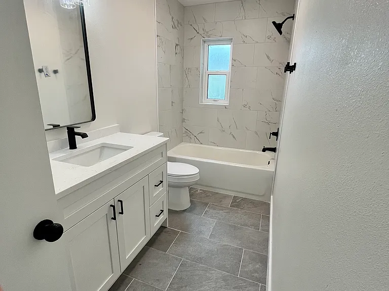 1554 Hillcrest Dr — Photo 7