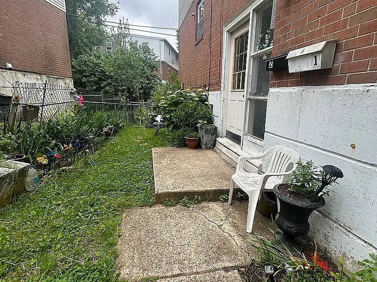 2 bed, $1,700 — Photo 2