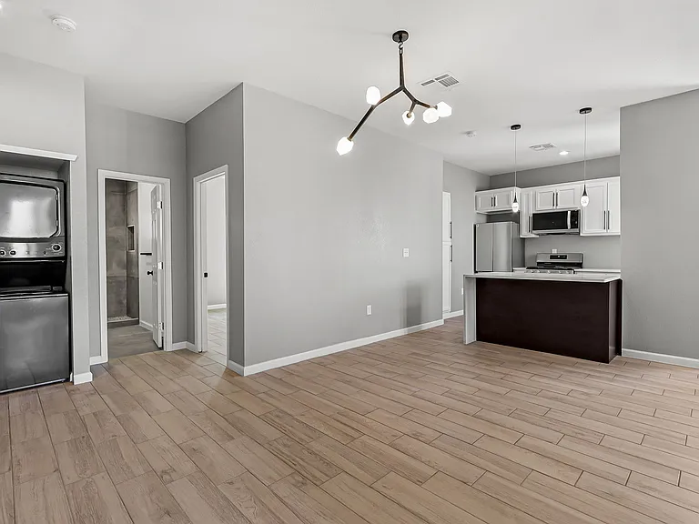 3334 Lincoln Ave — Photo 11