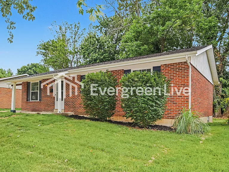 2172 Millvalley Dr — Photo 2
